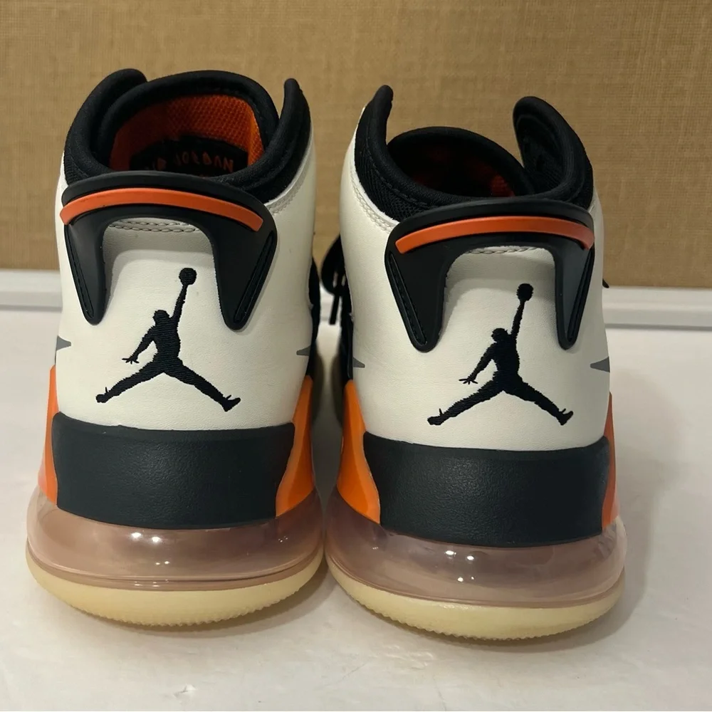 Jordan Mars 270 Black and Orange CD7070 008 Size 9.5